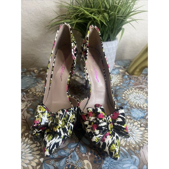 Betsey Johnson Prince-P Heels Floral pink green black white bow size 8.5M - Picture 2 of 16